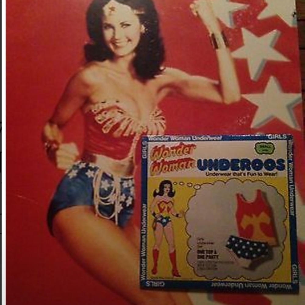 UNDEROOS-2PC Wonder Woman 👠 1979-1980 ( Girls-Large)
